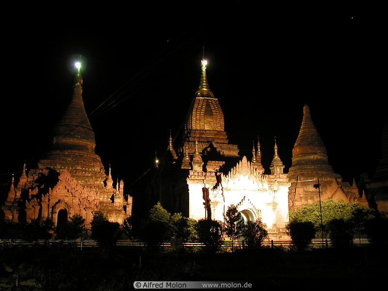 04 Pagodas at night