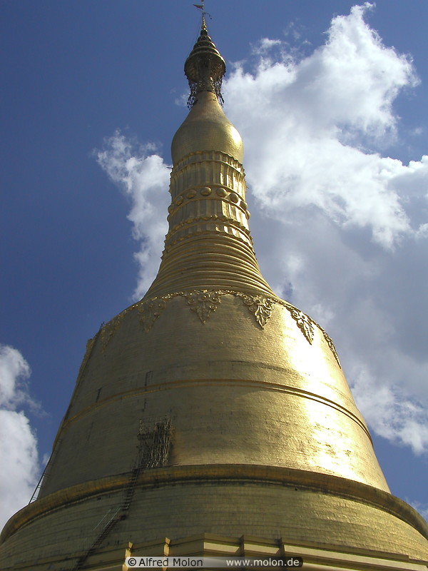 17 Shwemawdaw pagoda