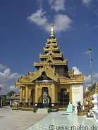 19 Burmese style temple in Shwemawdaw pagoda