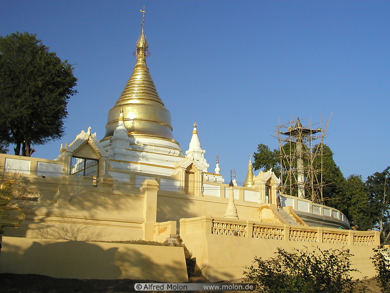 02 Maha Aungmye Bonzan monastery