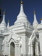 33 Sandamuni pagoda