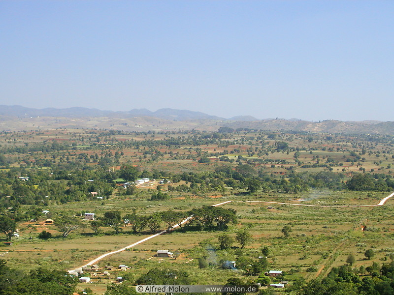 06 View over Pindaya plain