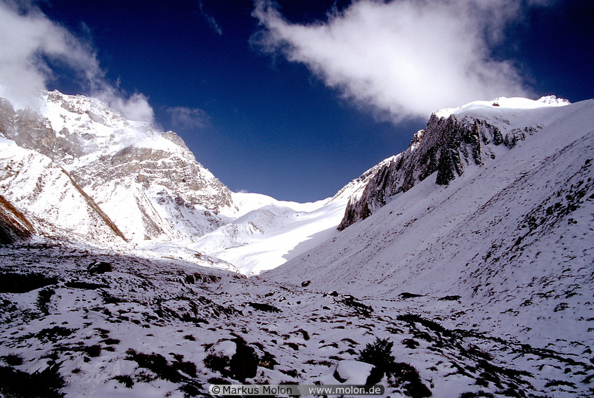 10 Looking back to Thorung La Pass