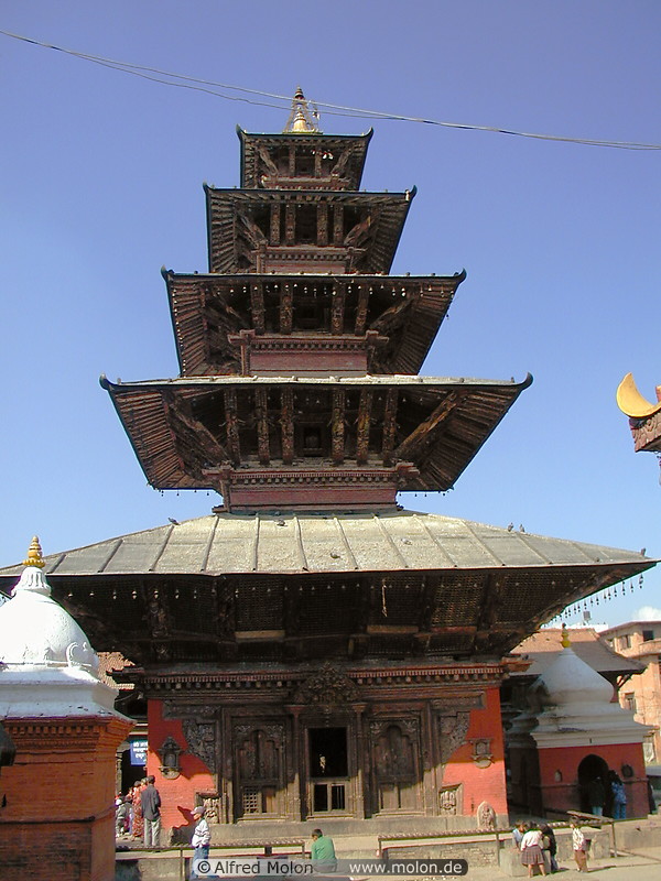 22 Kumbeshwar temple