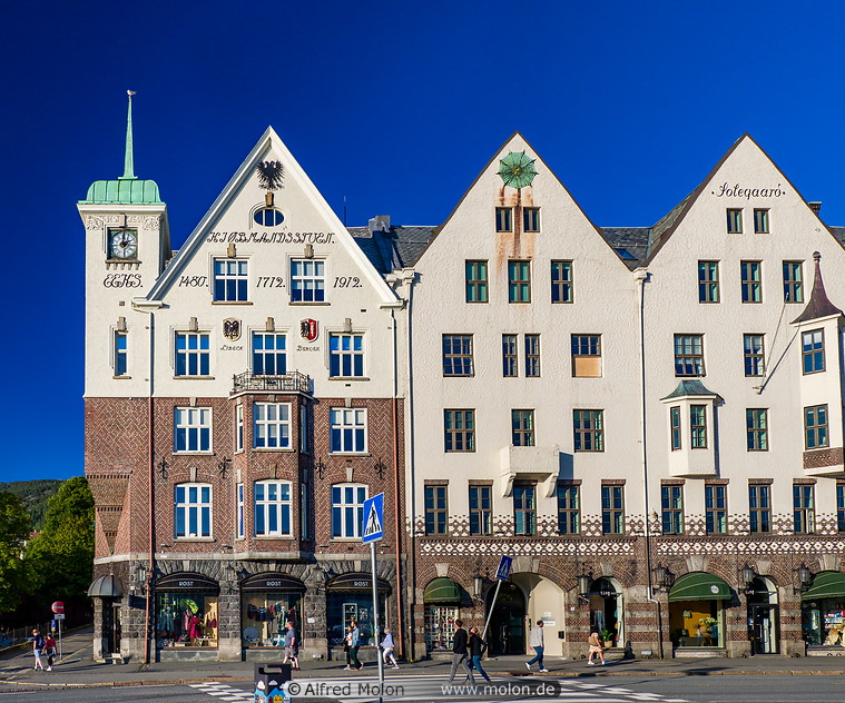 09 Hanseatic buildings of Bryggen