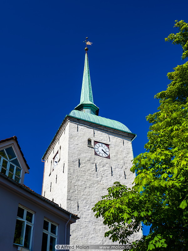 12 Korskirken church