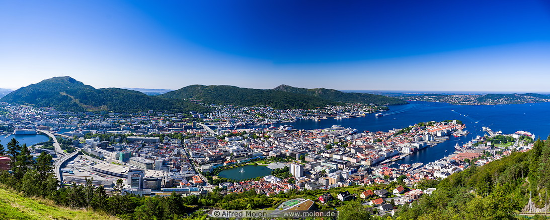 10 Panoramic view over Bergen