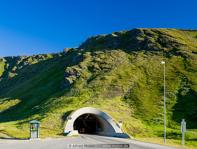 07 North Cape tunnel
