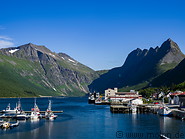 11 Gryllefjord harbour