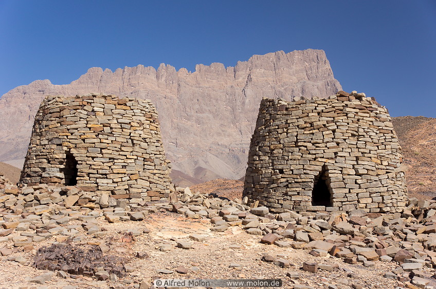 21 Al Ayn beehive stone tombs