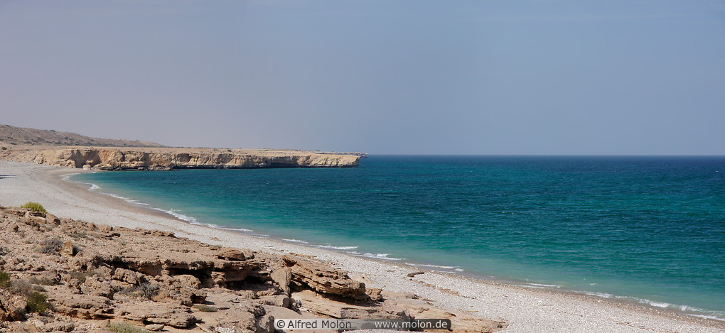 06 Coast near Wadi Shab