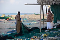 02 Fishermen and fishing nets