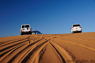 05 4wd cars on sand dunes