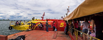 04 Boarding the boat to Bohol