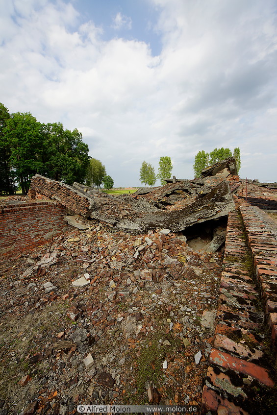 24 Ruins of the crematorium