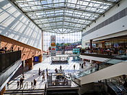 04 Mall interior