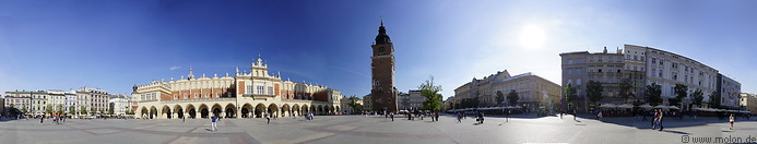 07 Panoramic view of the Main Square