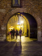23 Krakowska gate at night