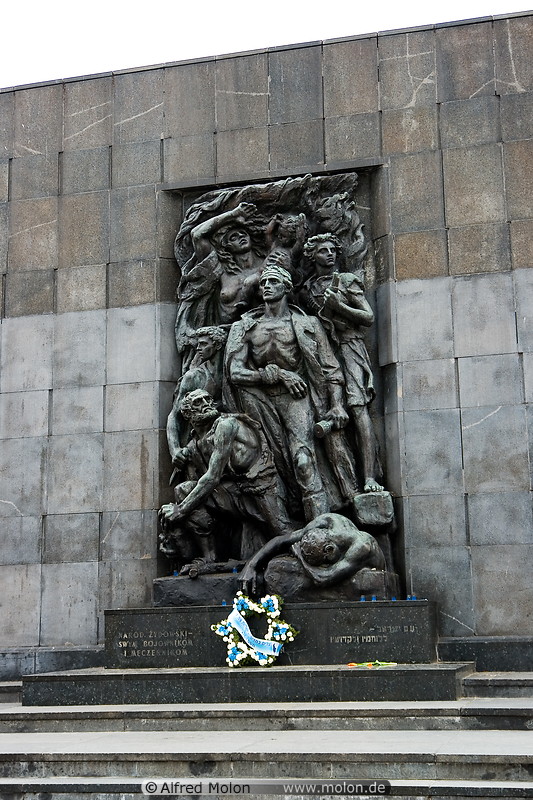 03 Warsaw ghetto uprising monument