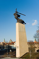 17 Bohaterom World War II memorial
