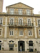 60 Building on Largo R Pinheiro