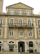 36 Building on Largo R Pinheiro