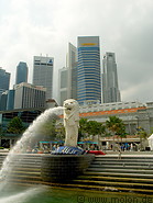 30 Merlion fountain with skyscrapers