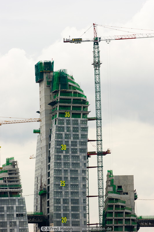 23 Skyscraper under construction
