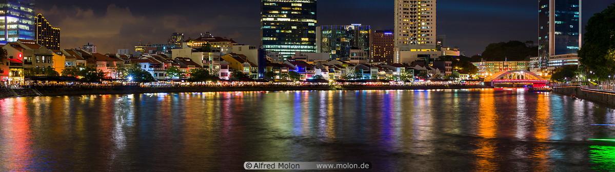 11 Singapore river at night