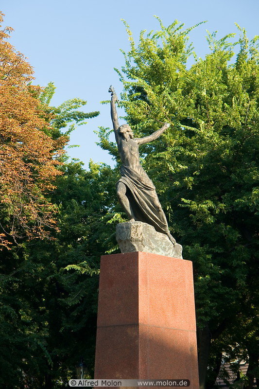 11 Bronze statue of woman