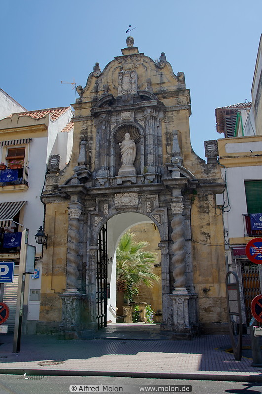 09 Gate to San Pablo church