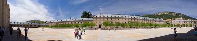09 Open space in front of El Escorial