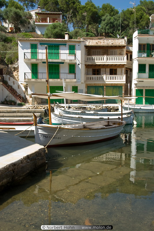 18 The harbour of Cala Figuera 