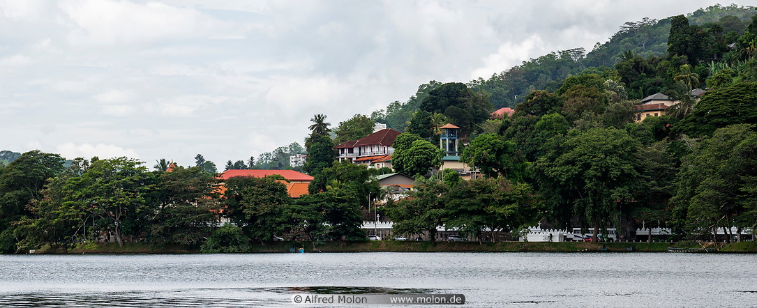 41 Kandy lake southern shore