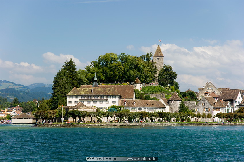 26 Rapperswil waterfront and castle