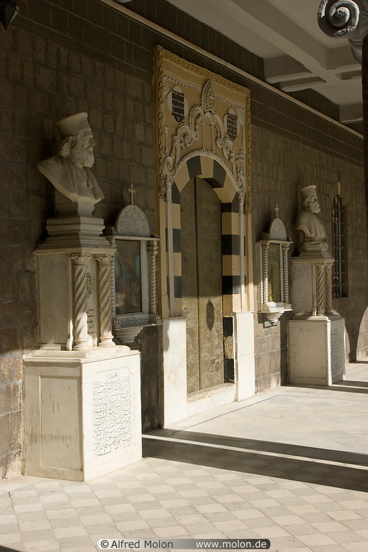 07 Syriac Catholic church - door and busts