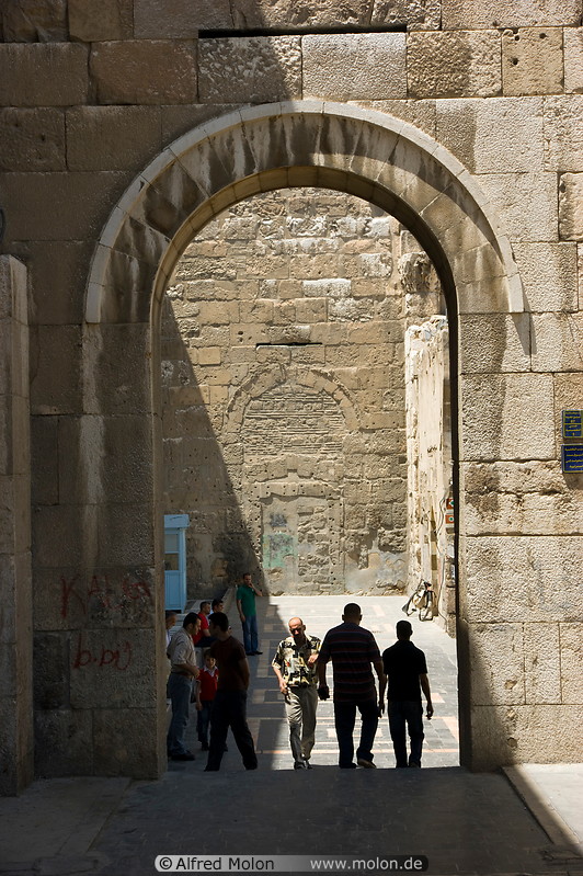 16 Roman arch