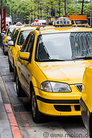 10 Yellow taxis queueing up