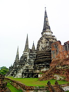 10 Stupas