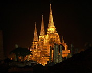 14 Wat Phra Si Sanphet at night