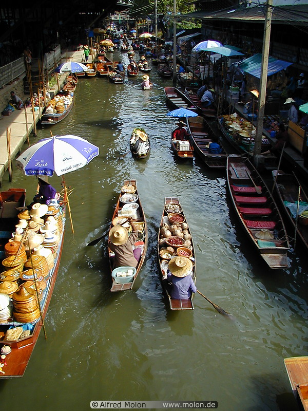 11 Damnoen Saduak Floating Market