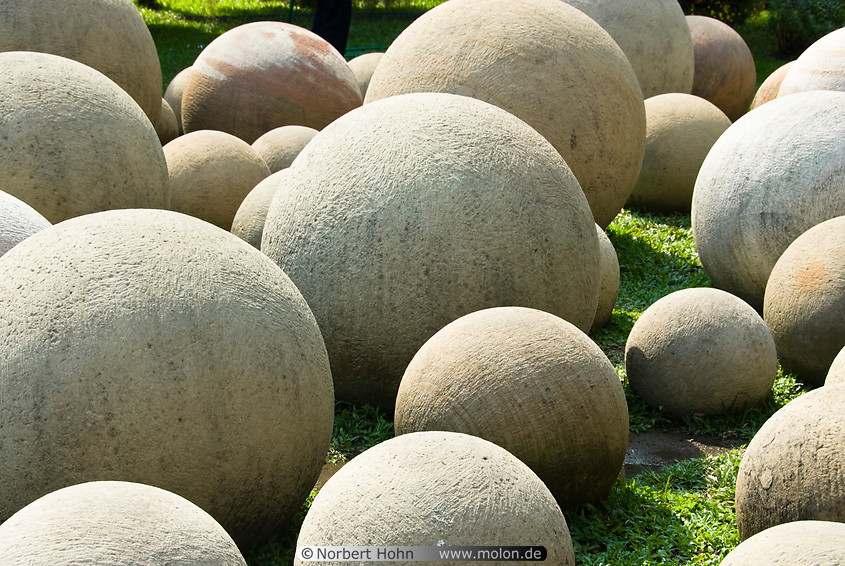 06 Stone balls in Nong Nooch, Sattahip