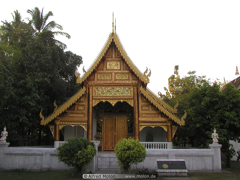 05 Buddhist temple