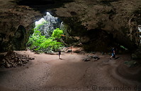 20 Phraya Nakhon cave