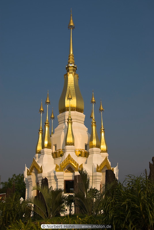 06 Wat Tham Khuha Sawan