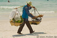 20 Trader on Hat Sai Kaeo beach
