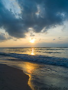 11 Chaweng beach at sunrise