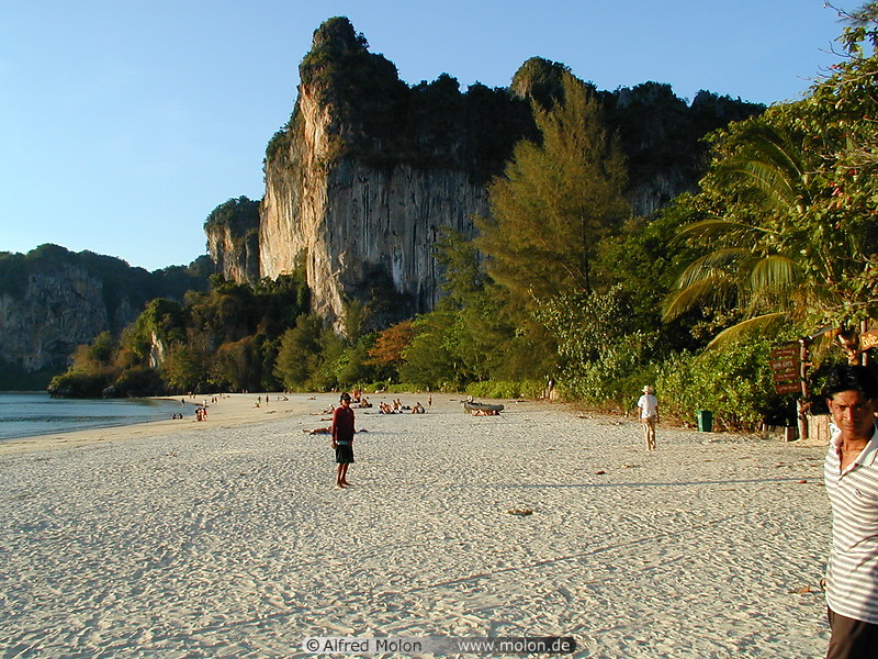 20 Rai Leh west beach