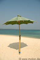 07 Sunshade on the beach on Rayang island