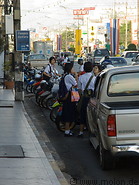 04 Cars and Thai schoolgirls